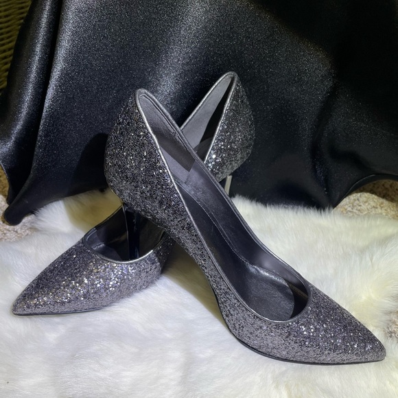 Michael Kors Claire Glitter Pump - Picture 1 of 5